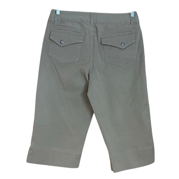 Women's Christopher & Banks Petite Khaki Capri Pants Size 10P, EUC - Picture 2 of 3